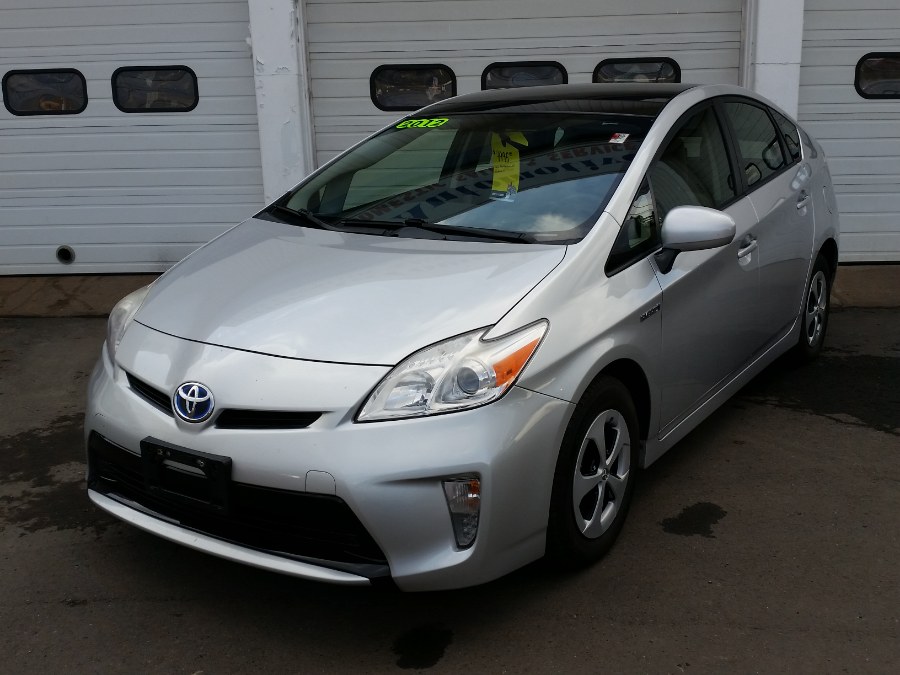 2012 Toyota Prius 5dr HB Three (Natl), available for sale in Berlin, Connecticut | Action Automotive. Berlin, Connecticut