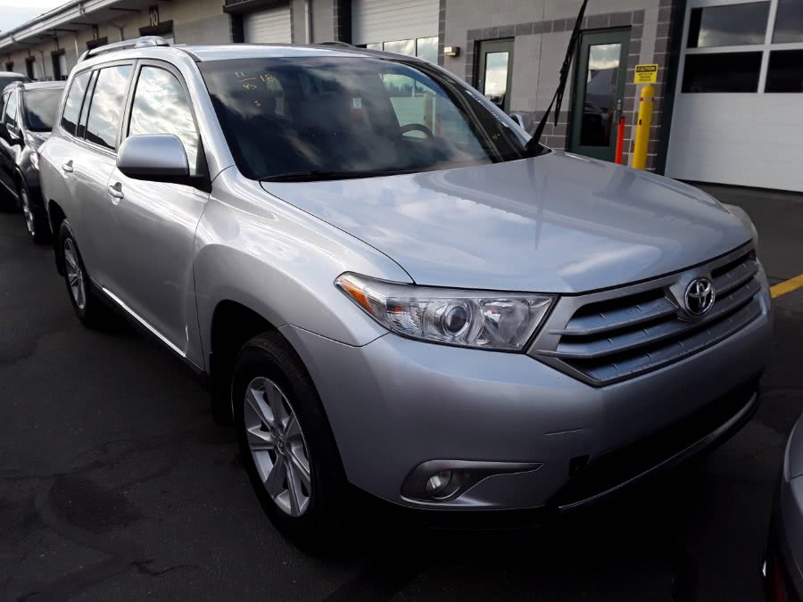 2011 Toyota Highlander 4WD 4dr V6 SE, available for sale in Manchester, Connecticut | Best Auto Sales LLC. Manchester, Connecticut