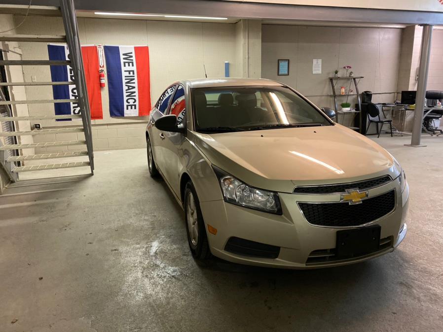 2014 Chevrolet Cruze 4dr Sdn Auto 1LT, available for sale in Danbury, Connecticut | Safe Used Auto Sales LLC. Danbury, Connecticut 2014 Chevrolet Cruze 4dr Sdn Auto 1LT, available for sale in Danbury, Connecticut | Safe Used Auto Sales LLC. Danbury, Connecticut