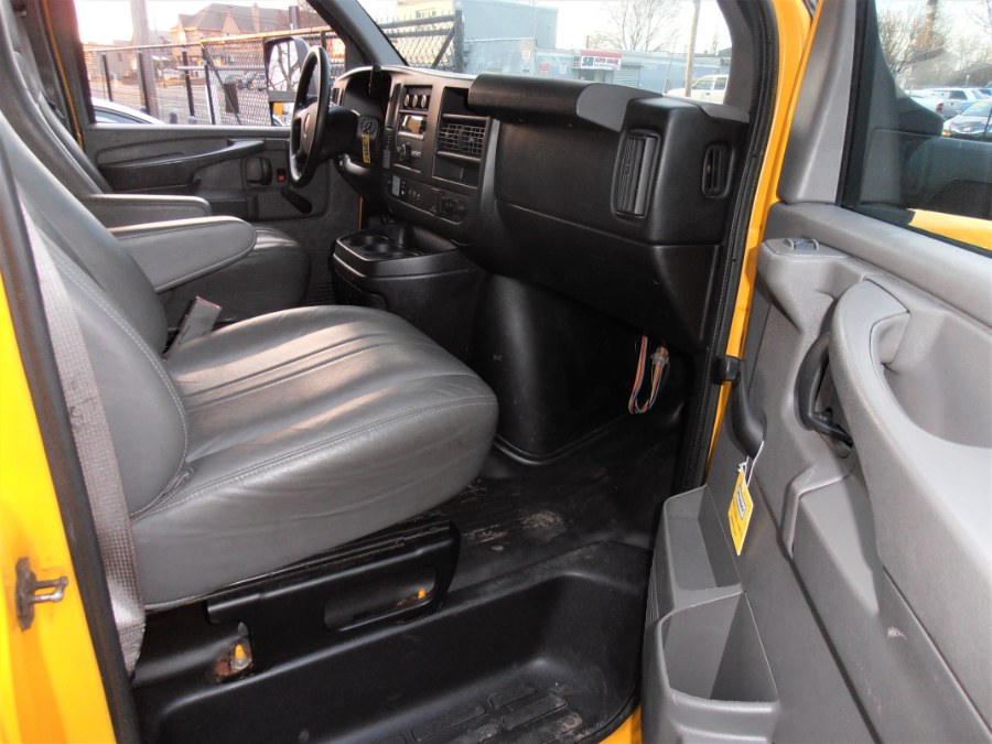 2015 GMC SAVANA 3500 16 FT BOX 177" W.B., available for sale in COPIAGUE, New York | Warwick Auto Sales Inc. COPIAGUE, New York 2015 GMC SAVANA 3500 16 FT BOX 177" W.B., available for sale in COPIAGUE, New York | Warwick Auto Sales Inc. COPIAGUE, New York