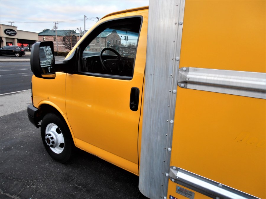 2015 GMC SAVANA 3500 16 FT BOX 177" W.B., available for sale in COPIAGUE, New York | Warwick Auto Sales Inc. COPIAGUE, New York 2015 GMC SAVANA 3500 16 FT BOX 177" W.B., available for sale in COPIAGUE, New York | Warwick Auto Sales Inc. COPIAGUE, New York