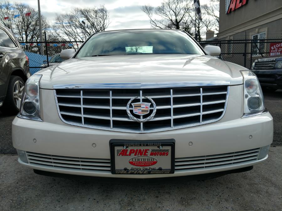 Used Cadillac DTS 4dr Sdn w/1SC 2008 | Alpine Motors Inc. Wantagh, New York Used Cadillac DTS 4dr Sdn w/1SC 2008 | Alpine Motors Inc. Wantagh, New York