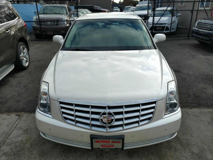 Used Cadillac DTS 4dr Sdn w/1SC 2008 | Alpine Motors Inc. Wantagh, New York Used Cadillac DTS 4dr Sdn w/1SC 2008 | Alpine Motors Inc. Wantagh, New York