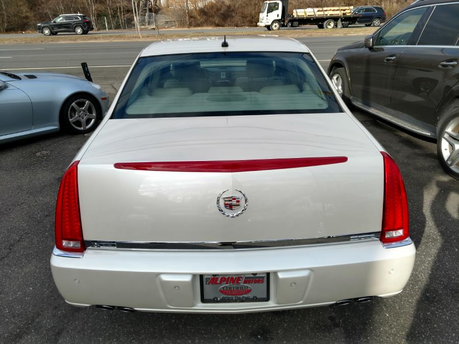 Used Cadillac DTS 4dr Sdn w/1SC 2008 | Alpine Motors Inc. Wantagh, New York Used Cadillac DTS 4dr Sdn w/1SC 2008 | Alpine Motors Inc. Wantagh, New York