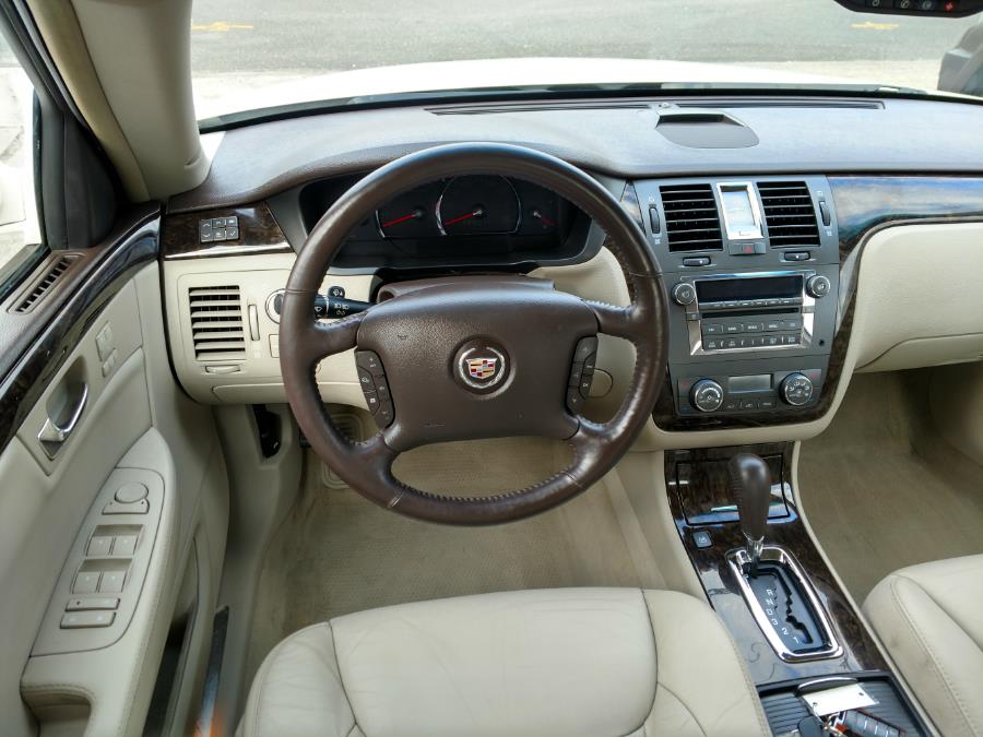 Used Cadillac DTS 4dr Sdn w/1SC 2008 | Alpine Motors Inc. Wantagh, New York Used Cadillac DTS 4dr Sdn w/1SC 2008 | Alpine Motors Inc. Wantagh, New York