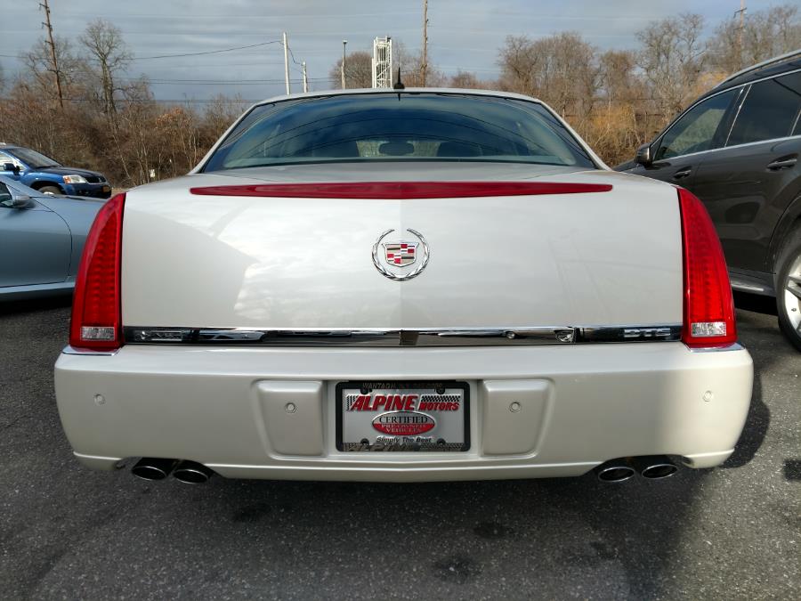 Used Cadillac DTS 4dr Sdn w/1SC 2008 | Alpine Motors Inc. Wantagh, New York Used Cadillac DTS 4dr Sdn w/1SC 2008 | Alpine Motors Inc. Wantagh, New York