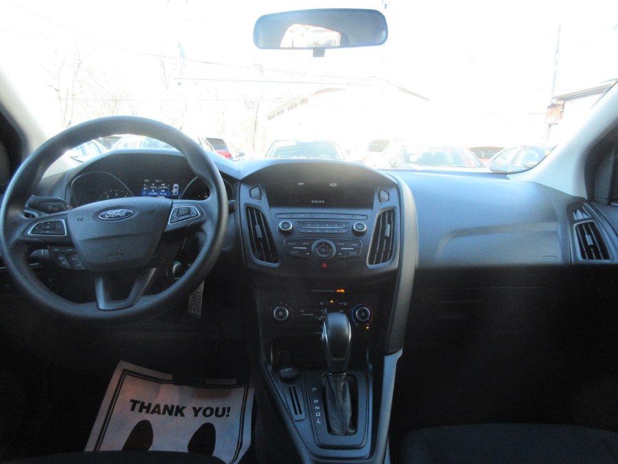 2018 Ford Focus SE Sedan, available for sale in Linden, New Jersey | Route 27 Auto Mall. Linden, New Jersey 2018 Ford Focus SE Sedan, available for sale in Linden, New Jersey | Route 27 Auto Mall. Linden, New Jersey