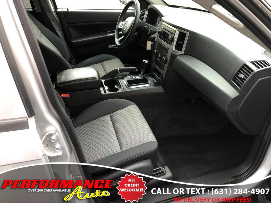2009 Jeep Grand Cherokee 4WD 4dr Laredo, available for sale in Bohemia, New York | Performance Auto Inc. Bohemia, New York 2009 Jeep Grand Cherokee 4WD 4dr Laredo, available for sale in Bohemia, New York | Performance Auto Inc. Bohemia, New York