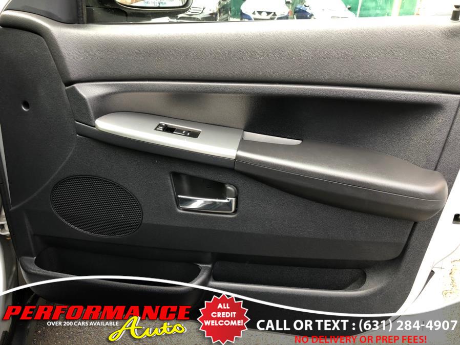 2009 Jeep Grand Cherokee 4WD 4dr Laredo, available for sale in Bohemia, New York | Performance Auto Inc. Bohemia, New York 2009 Jeep Grand Cherokee 4WD 4dr Laredo, available for sale in Bohemia, New York | Performance Auto Inc. Bohemia, New York