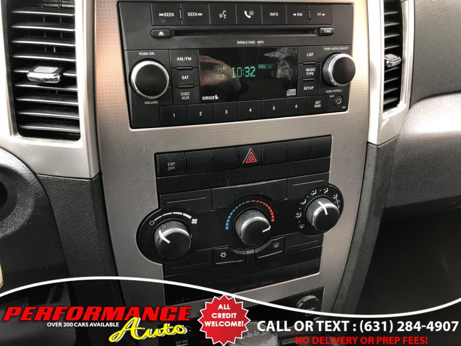 2009 Jeep Grand Cherokee 4WD 4dr Laredo, available for sale in Bohemia, New York | Performance Auto Inc. Bohemia, New York 2009 Jeep Grand Cherokee 4WD 4dr Laredo, available for sale in Bohemia, New York | Performance Auto Inc. Bohemia, New York