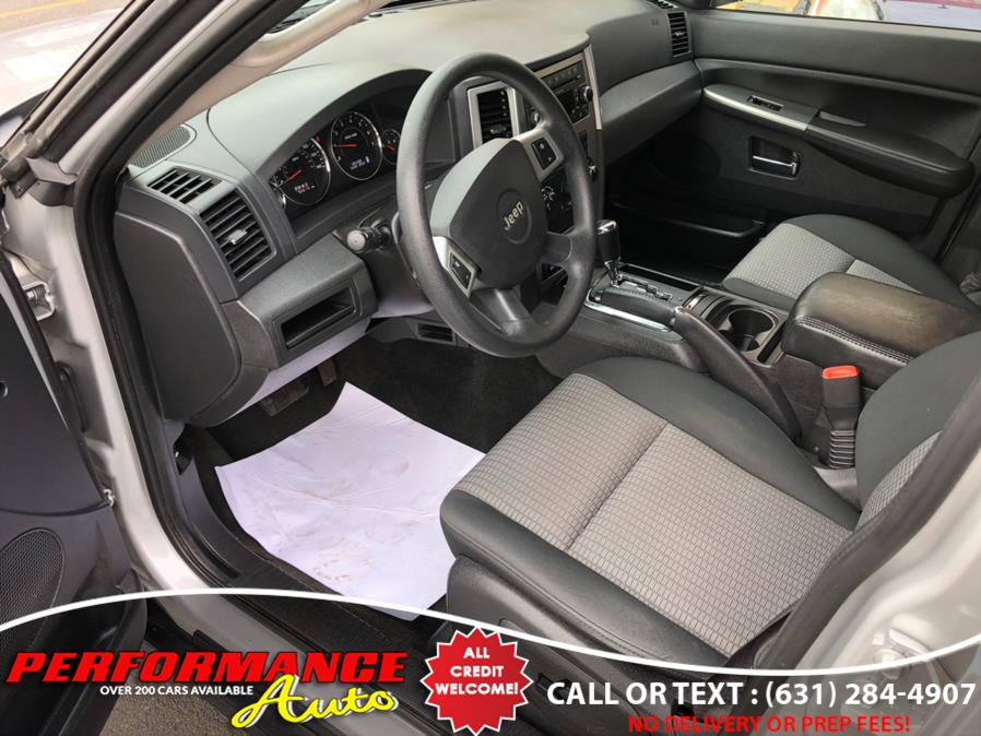 2009 Jeep Grand Cherokee 4WD 4dr Laredo, available for sale in Bohemia, New York | Performance Auto Inc. Bohemia, New York 2009 Jeep Grand Cherokee 4WD 4dr Laredo, available for sale in Bohemia, New York | Performance Auto Inc. Bohemia, New York