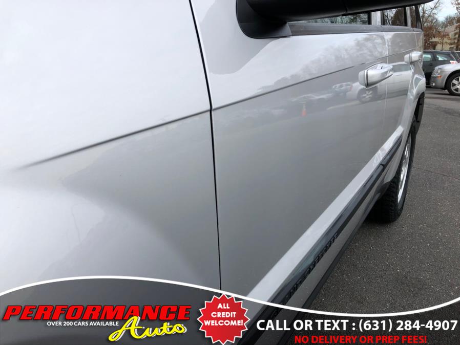 2009 Jeep Grand Cherokee 4WD 4dr Laredo, available for sale in Bohemia, New York | Performance Auto Inc. Bohemia, New York 2009 Jeep Grand Cherokee 4WD 4dr Laredo, available for sale in Bohemia, New York | Performance Auto Inc. Bohemia, New York