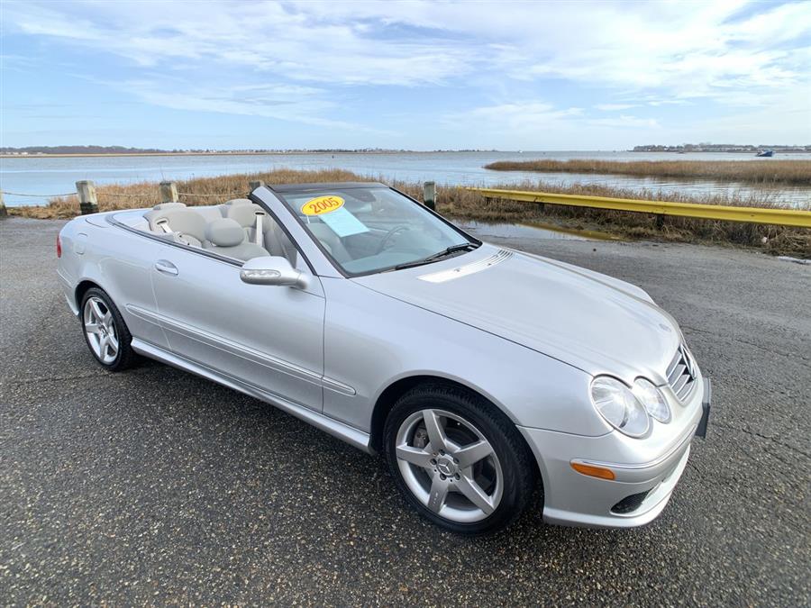 2005 Mercedes-Benz CLK-Class 2dr Cabriolet 5.0L, available for sale in Stratford, Connecticut | Wiz Leasing Inc. Stratford, Connecticut