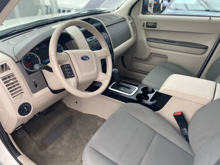 2010 Ford Escape FWD 4dr XLS, available for sale in Middle Village, New York | Middle Village Motors . Middle Village, New York 2010 Ford Escape FWD 4dr XLS, available for sale in Middle Village, New York | Middle Village Motors . Middle Village, New York