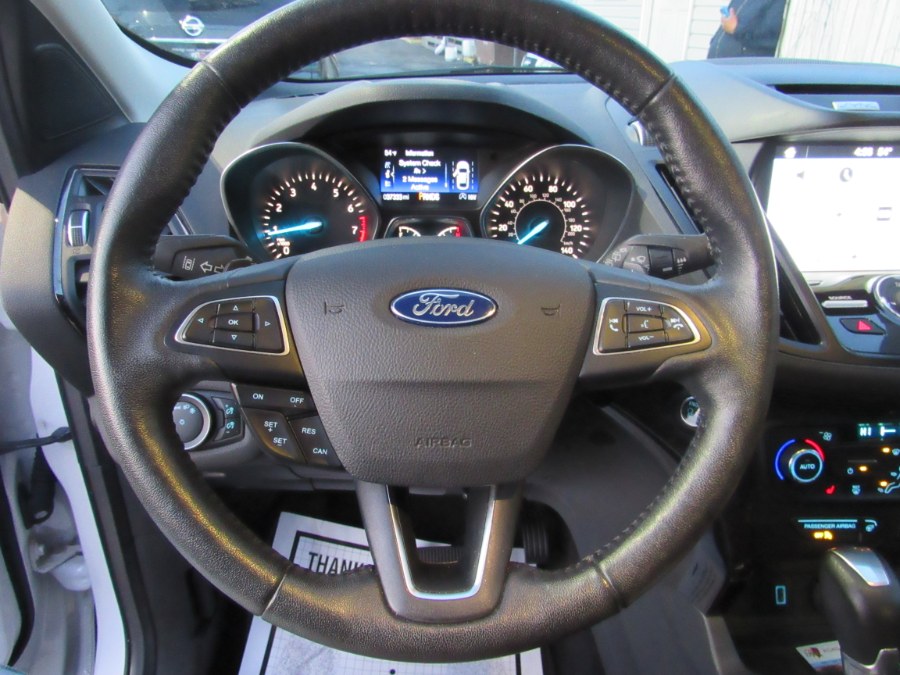 2017 Ford Escape Titanium 4WD Pano/Navi, available for sale in Middle Village, New York | Road Masters II INC. Middle Village, New York 2017 Ford Escape Titanium 4WD Pano/Navi, available for sale in Middle Village, New York | Road Masters II INC. Middle Village, New York