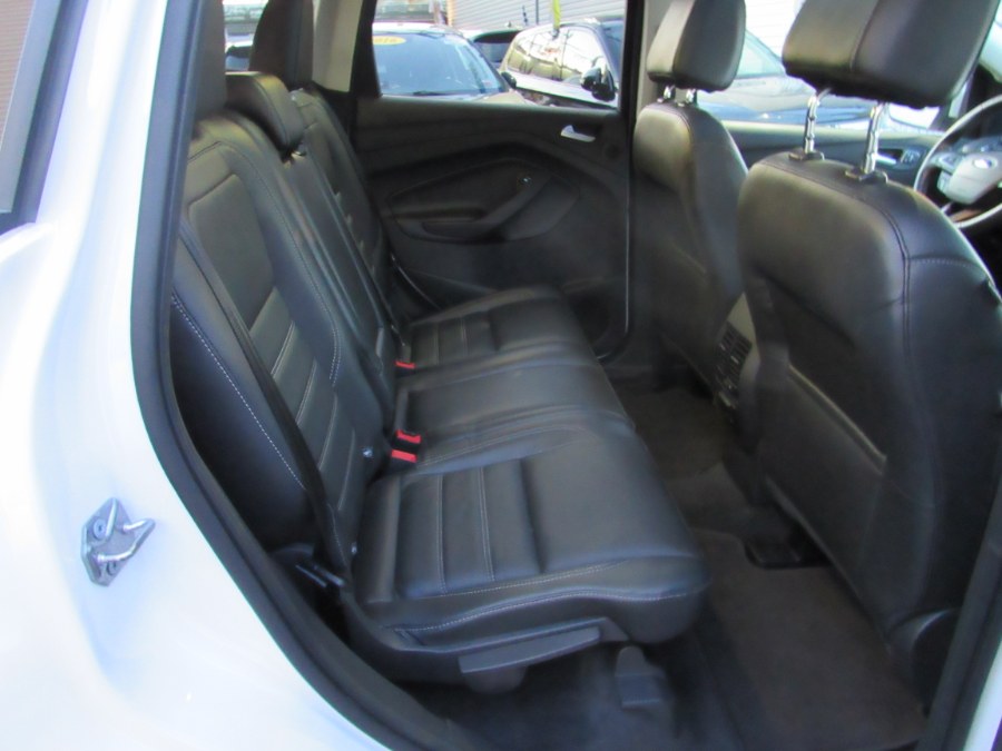 2017 Ford Escape Titanium 4WD Pano/Navi, available for sale in Middle Village, New York | Road Masters II INC. Middle Village, New York 2017 Ford Escape Titanium 4WD Pano/Navi, available for sale in Middle Village, New York | Road Masters II INC. Middle Village, New York
