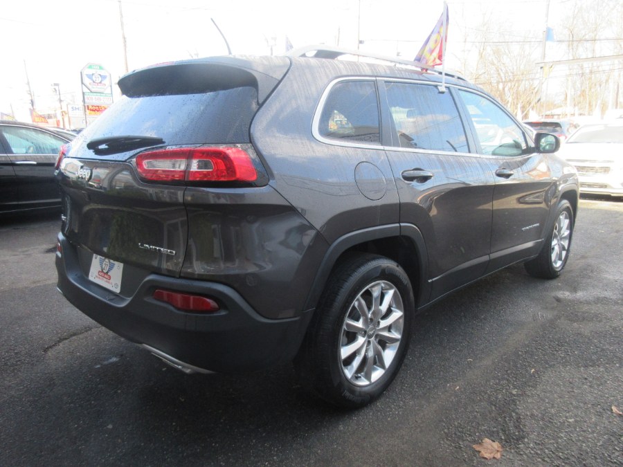 Used Jeep Cherokee 4WD 4dr Limited 2016 | Route 27 Auto Mall. Linden, New Jersey Used Jeep Cherokee 4WD 4dr Limited 2016 | Route 27 Auto Mall. Linden, New Jersey