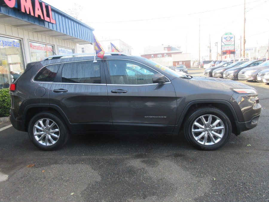 Used Jeep Cherokee 4WD 4dr Limited 2016 | Route 27 Auto Mall. Linden, New Jersey Used Jeep Cherokee 4WD 4dr Limited 2016 | Route 27 Auto Mall. Linden, New Jersey