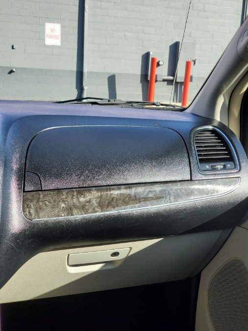 2012 Chrysler Town & Country 4dr Wgn Touring, available for sale in Medford, Massachusetts | A-Tech. Medford, Massachusetts 2012 Chrysler Town & Country 4dr Wgn Touring, available for sale in Medford, Massachusetts | A-Tech. Medford, Massachusetts