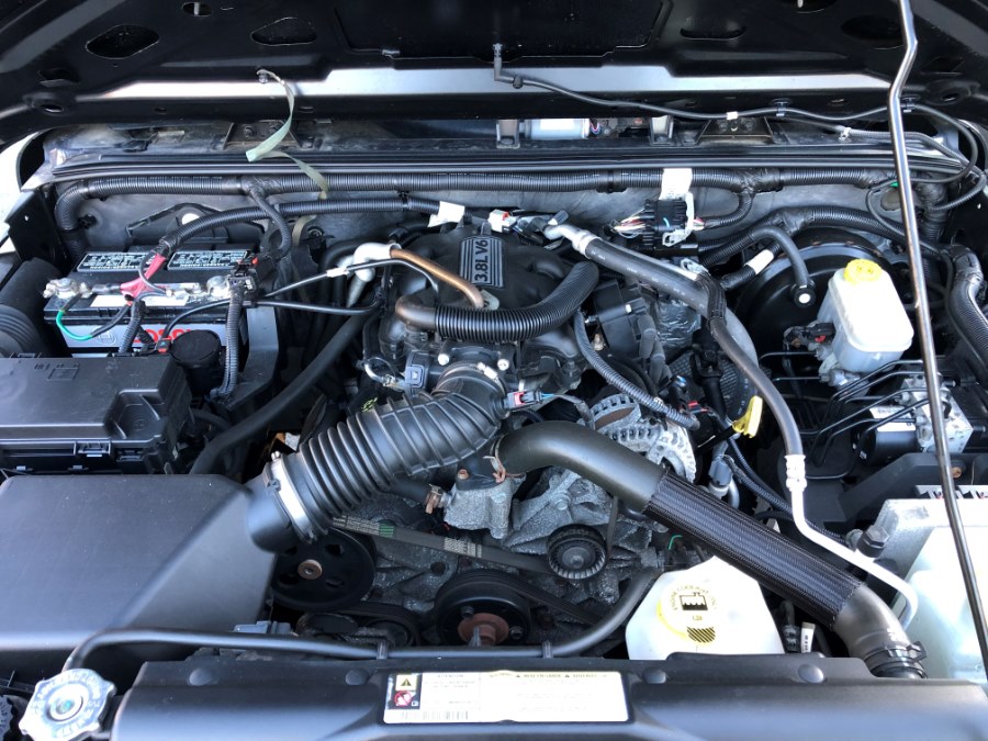 2009 Jeep Wrangler Unlimited 4WD 4dr X, available for sale in Suffield, Connecticut | Suffield Auto LLC. Suffield, Connecticut 2009 Jeep Wrangler Unlimited 4WD 4dr X, available for sale in Suffield, Connecticut | Suffield Auto LLC. Suffield, Connecticut
