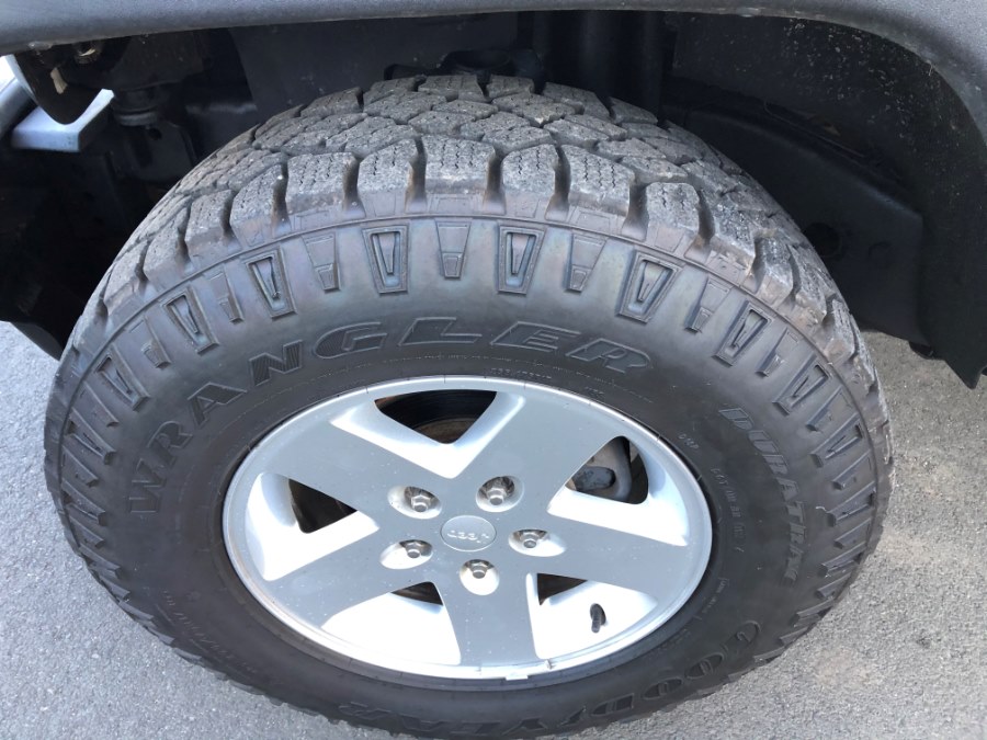 2009 Jeep Wrangler Unlimited 4WD 4dr X, available for sale in Suffield, Connecticut | Suffield Auto LLC. Suffield, Connecticut 2009 Jeep Wrangler Unlimited 4WD 4dr X, available for sale in Suffield, Connecticut | Suffield Auto LLC. Suffield, Connecticut