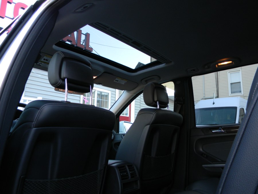 2012 Mercedes-Benz GL-Class 4MATIC 4dr GL450, available for sale in Paterson, New Jersey | DZ Automall. Paterson, New Jersey 2012 Mercedes-Benz GL-Class 4MATIC 4dr GL450, available for sale in Paterson, New Jersey | DZ Automall. Paterson, New Jersey