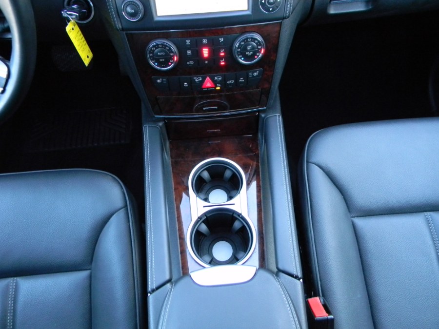 2012 Mercedes-Benz GL-Class 4MATIC 4dr GL450, available for sale in Paterson, New Jersey | DZ Automall. Paterson, New Jersey 2012 Mercedes-Benz GL-Class 4MATIC 4dr GL450, available for sale in Paterson, New Jersey | DZ Automall. Paterson, New Jersey
