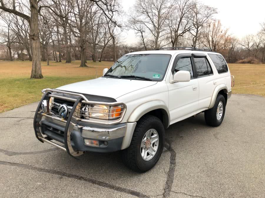 2001 Toyota 4Runner 4dr SR5 3.4L Auto 4WD (Natl), available for sale in Lyndhurst, New Jersey | Cars With Deals. Lyndhurst, New Jersey