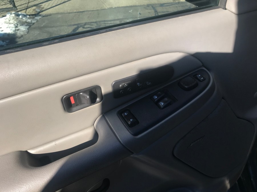 2006 GMC Sierra 1500 ext cab 4WD SLT, available for sale in Bridgeport, Connecticut | Airway Motors. Bridgeport, Connecticut 2006 GMC Sierra 1500 ext cab 4WD SLT, available for sale in Bridgeport, Connecticut | Airway Motors. Bridgeport, Connecticut