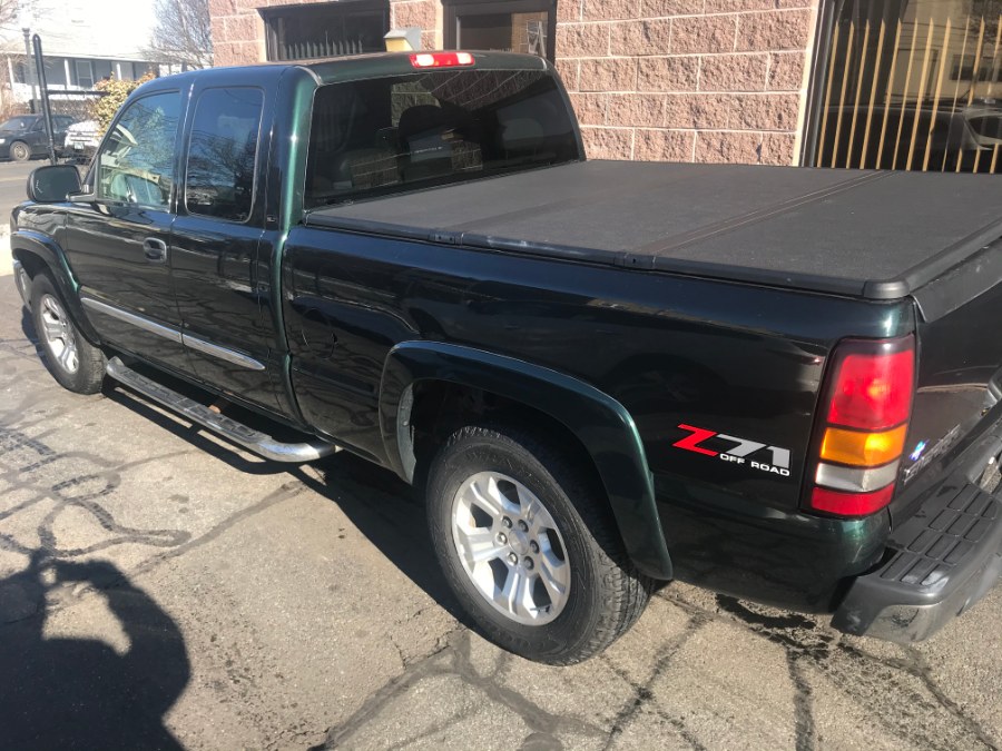 2006 GMC Sierra 1500 ext cab 4WD SLT, available for sale in Bridgeport, Connecticut | Airway Motors. Bridgeport, Connecticut 2006 GMC Sierra 1500 ext cab 4WD SLT, available for sale in Bridgeport, Connecticut | Airway Motors. Bridgeport, Connecticut