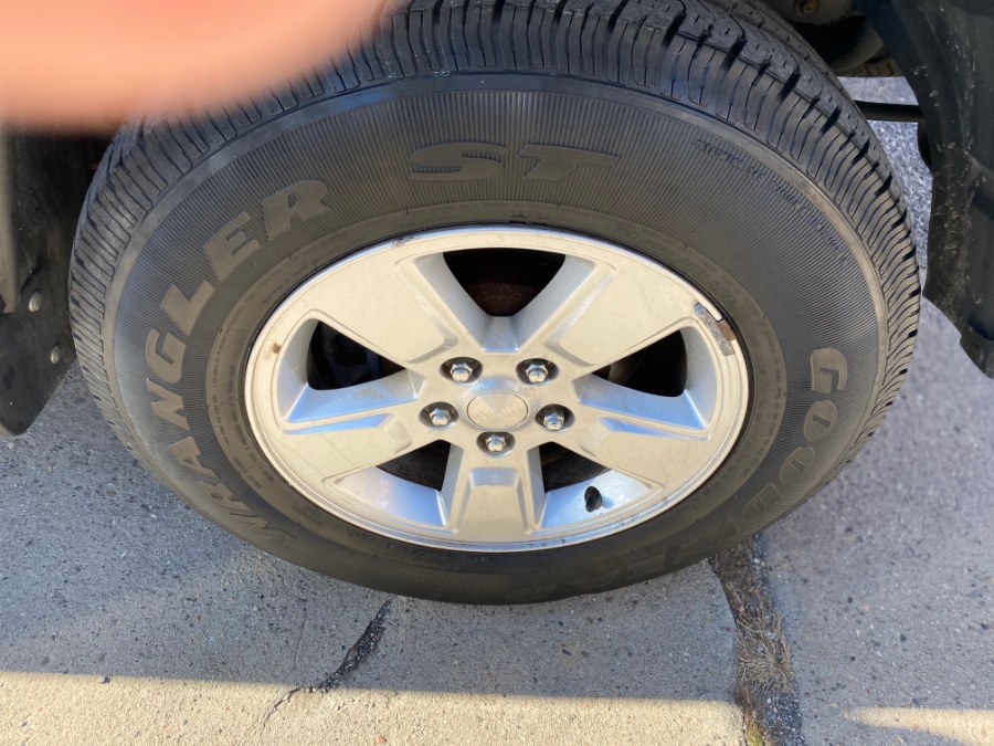 2010 Jeep Liberty RWD 4dr Sport, available for sale in Middle Village, New York | Middle Village Motors . Middle Village, New York 2010 Jeep Liberty RWD 4dr Sport, available for sale in Middle Village, New York | Middle Village Motors . Middle Village, New York