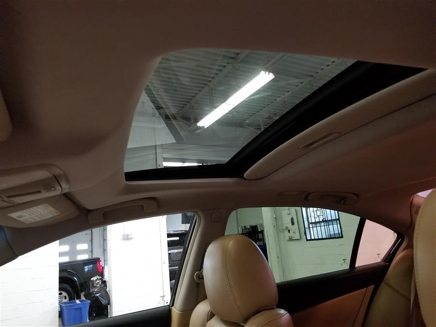2011 Nissan Maxima 4dr Sdn V6 CVT 3.5 SV w/Premium Pkg, available for sale in Bridgeport, Connecticut | CT Auto. Bridgeport, Connecticut 2011 Nissan Maxima 4dr Sdn V6 CVT 3.5 SV w/Premium Pkg, available for sale in Bridgeport, Connecticut | CT Auto. Bridgeport, Connecticut