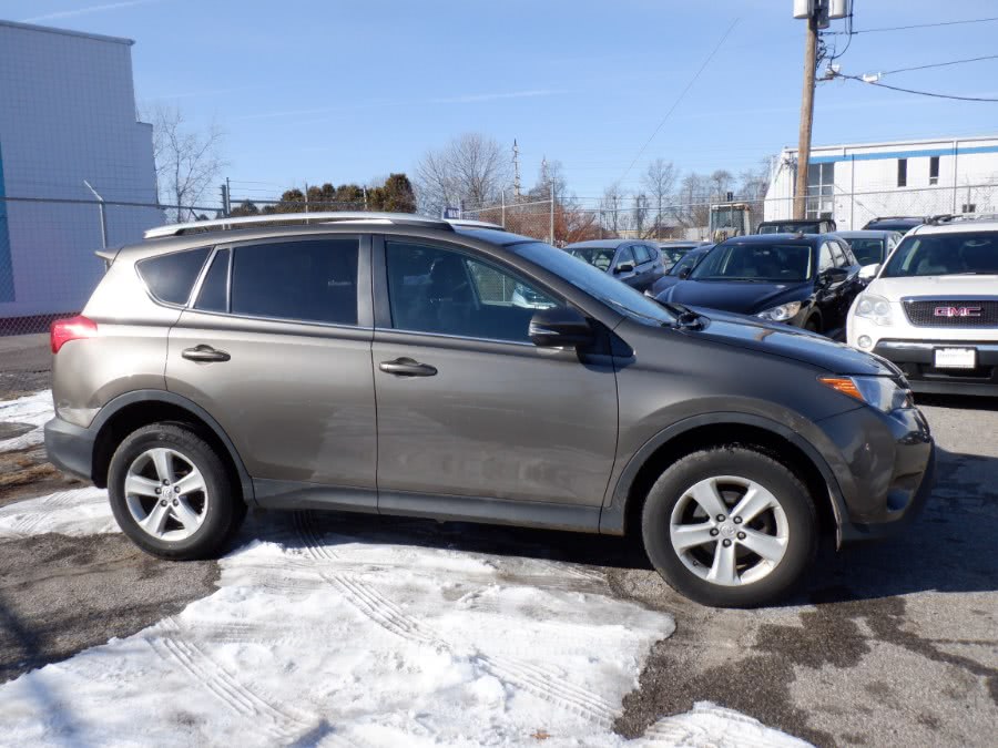2013 Toyota RAV4 AWD 4dr XLE (Natl), available for sale in Milford, Connecticut | Dealertown Auto Wholesalers. Milford, Connecticut