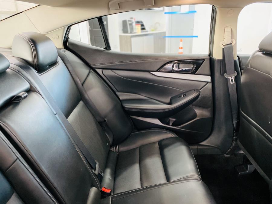 2017 Nissan Maxima SL 3.5L, available for sale in Franklin Square, New York | Luxury Motor Club. Franklin Square, New York 2017 Nissan Maxima SL 3.5L, available for sale in Franklin Square, New York | Luxury Motor Club. Franklin Square, New York