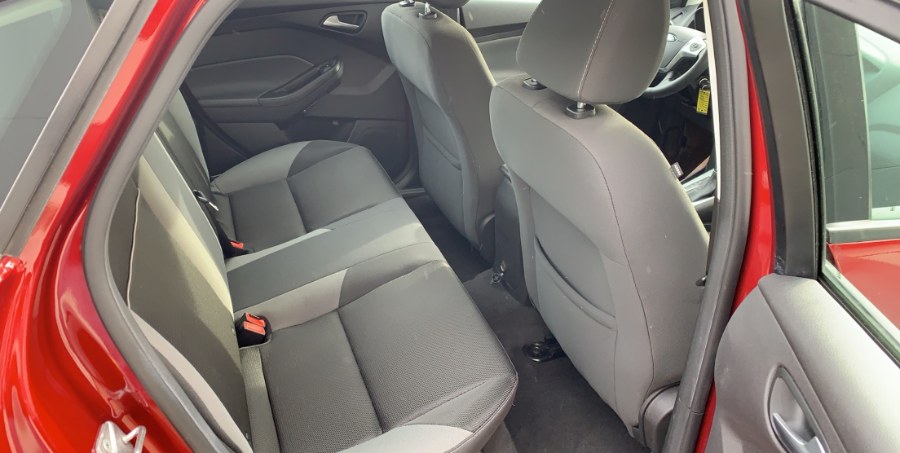 2014 Ford Focus SE, available for sale in Waterbury, Connecticut | West End Automotive Center. Waterbury, Connecticut 2014 Ford Focus SE, available for sale in Waterbury, Connecticut | West End Automotive Center. Waterbury, Connecticut