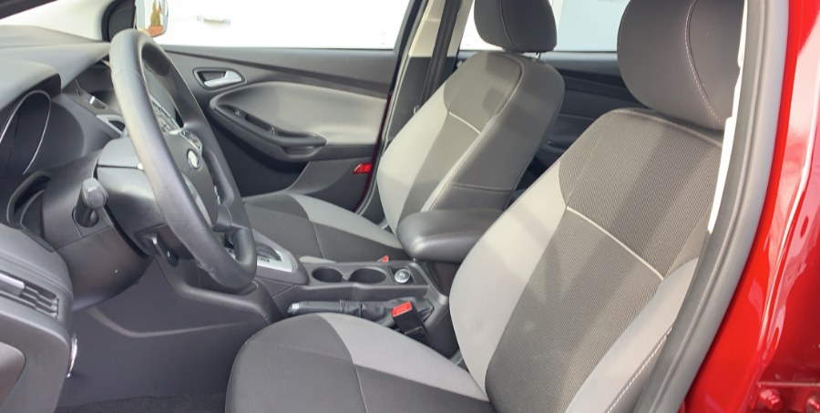 2014 Ford Focus SE, available for sale in Waterbury, Connecticut | West End Automotive Center. Waterbury, Connecticut 2014 Ford Focus SE, available for sale in Waterbury, Connecticut | West End Automotive Center. Waterbury, Connecticut
