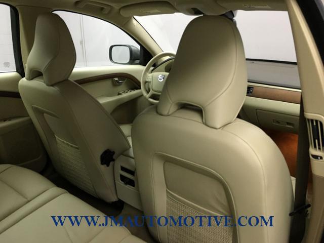 2010 Volvo Xc70 4dr Wgn 3.2L, available for sale in Naugatuck, Connecticut | J&M Automotive Sls&Svc LLC. Naugatuck, Connecticut 2010 Volvo Xc70 4dr Wgn 3.2L, available for sale in Naugatuck, Connecticut | J&M Automotive Sls&Svc LLC. Naugatuck, Connecticut