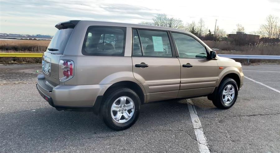 2006 Honda Pilot 4WD LX AT, available for sale in Stratford, Connecticut | Wiz Leasing Inc. Stratford, Connecticut 2006 Honda Pilot 4WD LX AT, available for sale in Stratford, Connecticut | Wiz Leasing Inc. Stratford, Connecticut