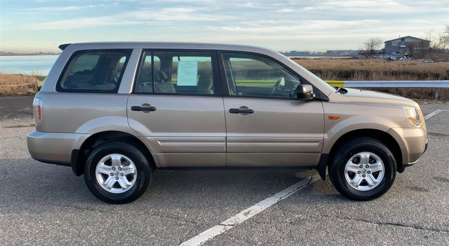 2006 Honda Pilot 4WD LX AT, available for sale in Stratford, Connecticut | Wiz Leasing Inc. Stratford, Connecticut 2006 Honda Pilot 4WD LX AT, available for sale in Stratford, Connecticut | Wiz Leasing Inc. Stratford, Connecticut