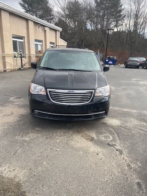 2014 Chrysler Town & Country 4dr Wgn Touring, available for sale in Raynham, Massachusetts | J & A Auto Center. Raynham, Massachusetts