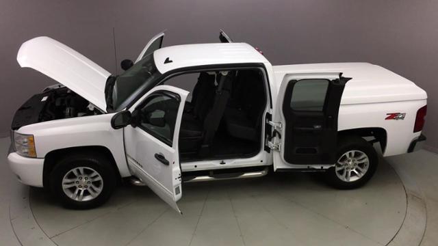 2009 Chevrolet Silverado 1500 Z71, available for sale in Naugatuck, Connecticut | J&M Automotive Sls&Svc LLC. Naugatuck, Connecticut 2009 Chevrolet Silverado 1500 Z71, available for sale in Naugatuck, Connecticut | J&M Automotive Sls&Svc LLC. Naugatuck, Connecticut