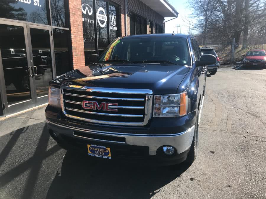 2012 GMC Sierra 1500 4WD Crew Cab 143.5" SLE, available for sale in Middletown, Connecticut | Newfield Auto Sales. Middletown, Connecticut