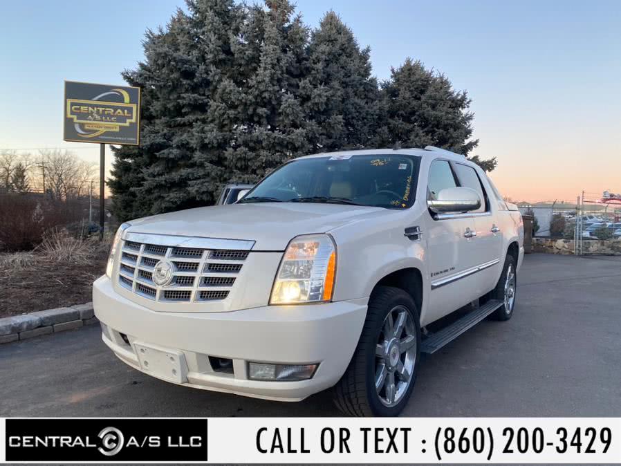 2009 Cadillac Escalade EXT AWD 4dr, available for sale in East Windsor, Connecticut | Central A/S LLC. East Windsor, Connecticut
