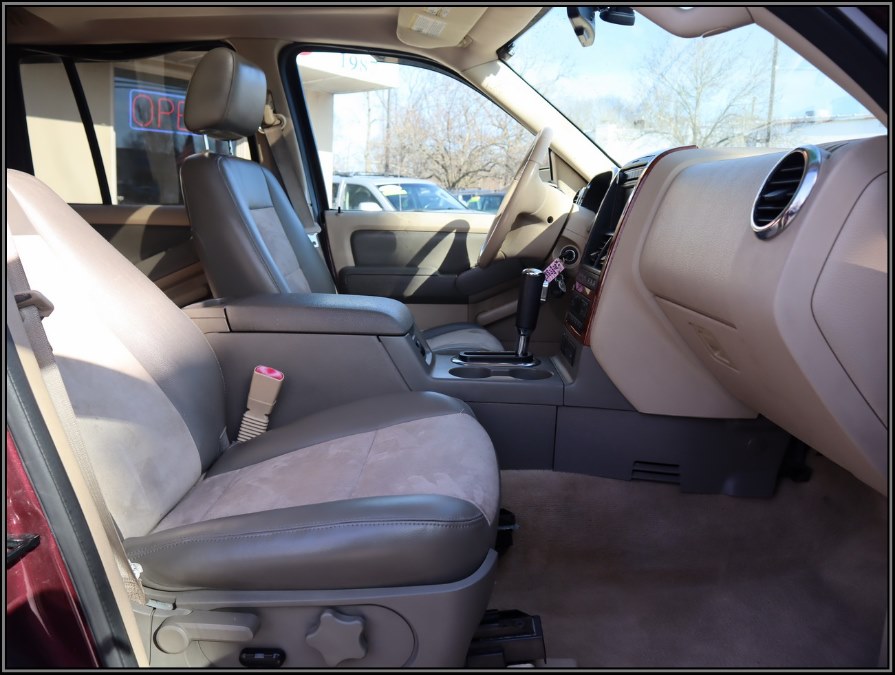 2006 Ford Explorer 4dr 114" WB 4.0L Eddie Bauer 4WD, available for sale in Huntington Station, New York | My Auto Inc.. Huntington Station, New York 2006 Ford Explorer 4dr 114" WB 4.0L Eddie Bauer 4WD, available for sale in Huntington Station, New York | My Auto Inc.. Huntington Station, New York