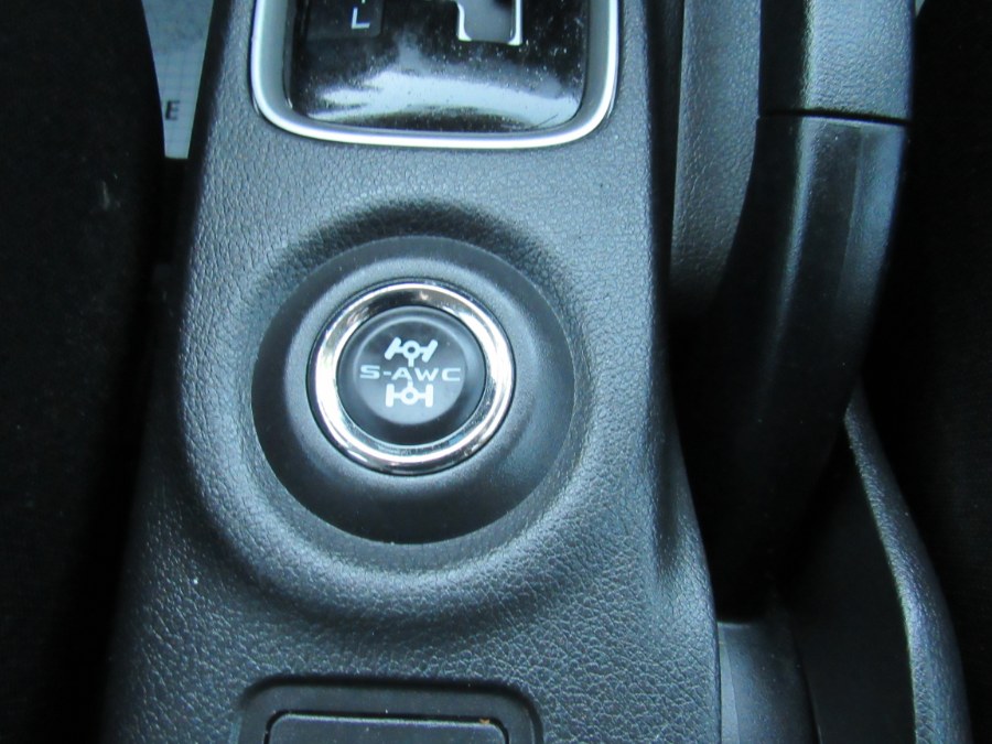 2016 Mitsubishi Outlander AWC 4dr SE, available for sale in Worcester, Massachusetts | Hilario's Auto Sales Inc.. Worcester, Massachusetts 2016 Mitsubishi Outlander AWC 4dr SE, available for sale in Worcester, Massachusetts | Hilario's Auto Sales Inc.. Worcester, Massachusetts