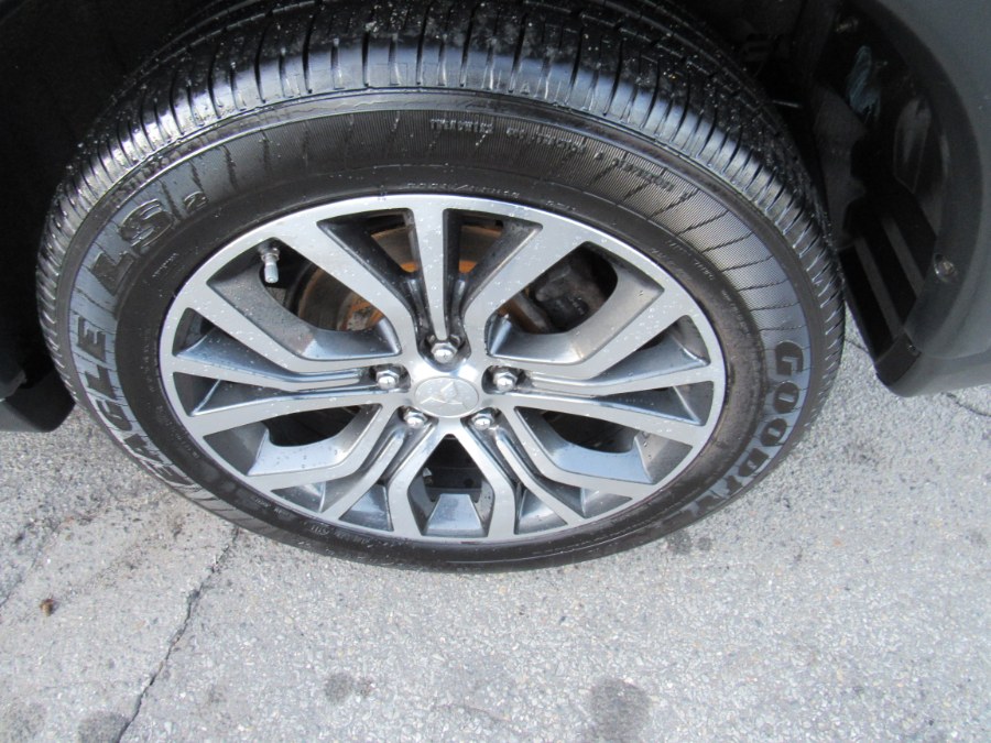 2016 Mitsubishi Outlander AWC 4dr SE, available for sale in Worcester, Massachusetts | Hilario's Auto Sales Inc.. Worcester, Massachusetts 2016 Mitsubishi Outlander AWC 4dr SE, available for sale in Worcester, Massachusetts | Hilario's Auto Sales Inc.. Worcester, Massachusetts