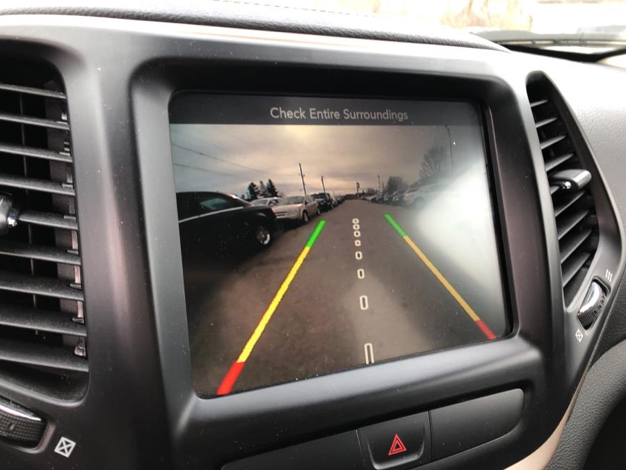 2017 Jeep Cherokee Latitude 4x4, available for sale in Beavercreek, Ohio | Wholesale Direct Motors. Beavercreek, Ohio 2017 Jeep Cherokee Latitude 4x4, available for sale in Beavercreek, Ohio | Wholesale Direct Motors. Beavercreek, Ohio