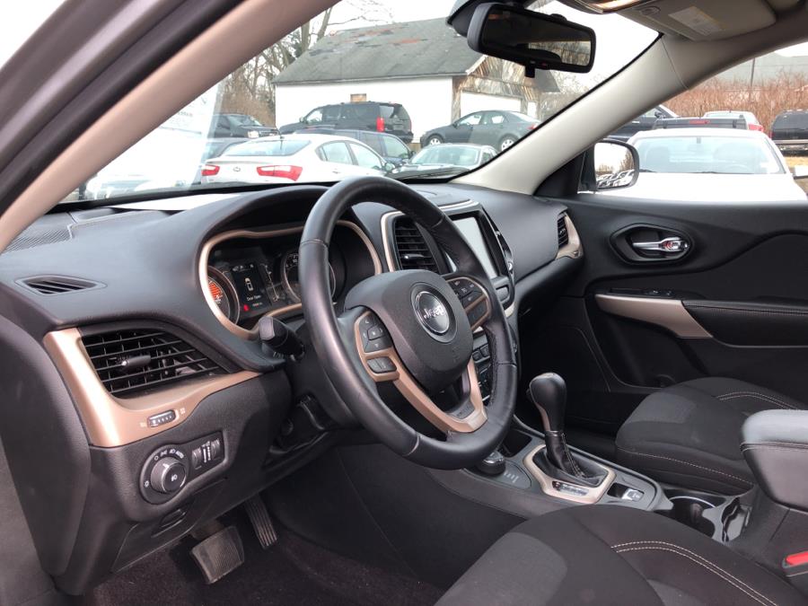 2017 Jeep Cherokee Latitude 4x4, available for sale in Beavercreek, Ohio | Wholesale Direct Motors. Beavercreek, Ohio 2017 Jeep Cherokee Latitude 4x4, available for sale in Beavercreek, Ohio | Wholesale Direct Motors. Beavercreek, Ohio