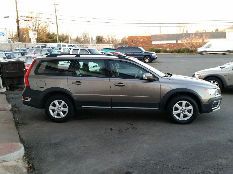 2008 Volvo XC70 4dr Wgn w/Snrf, available for sale in Berlin, Connecticut | Action Automotive. Berlin, Connecticut 2008 Volvo XC70 4dr Wgn w/Snrf, available for sale in Berlin, Connecticut | Action Automotive. Berlin, Connecticut