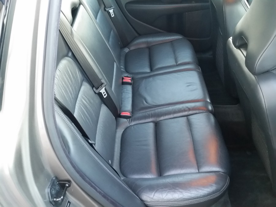 2008 Volvo XC70 4dr Wgn w/Snrf, available for sale in Berlin, Connecticut | Action Automotive. Berlin, Connecticut 2008 Volvo XC70 4dr Wgn w/Snrf, available for sale in Berlin, Connecticut | Action Automotive. Berlin, Connecticut